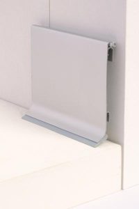 Len chân tường nhôm DCP85